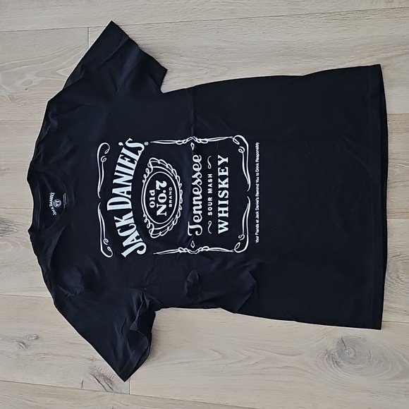 NWOT Jack Daniels Whiskey Shirt - Picture 1 of 4